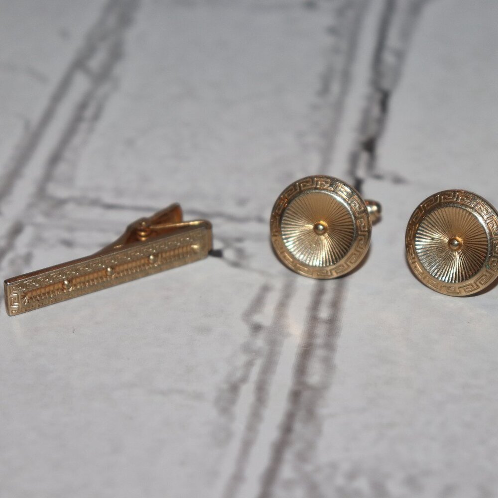 🏛️✨ Vintage Gold Greek Key Cufflink & Tie Clip Set by Anson